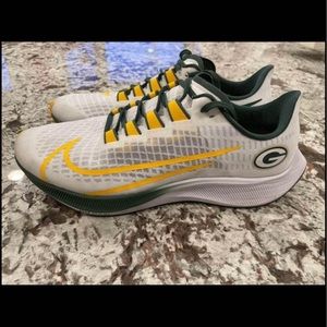 Nike Air Zoom Pegasus (NFL Green Bay Packers) Running Shoes size 10